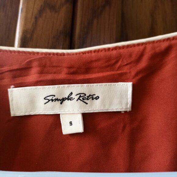 Simple retro dress - Picture 5 of 5